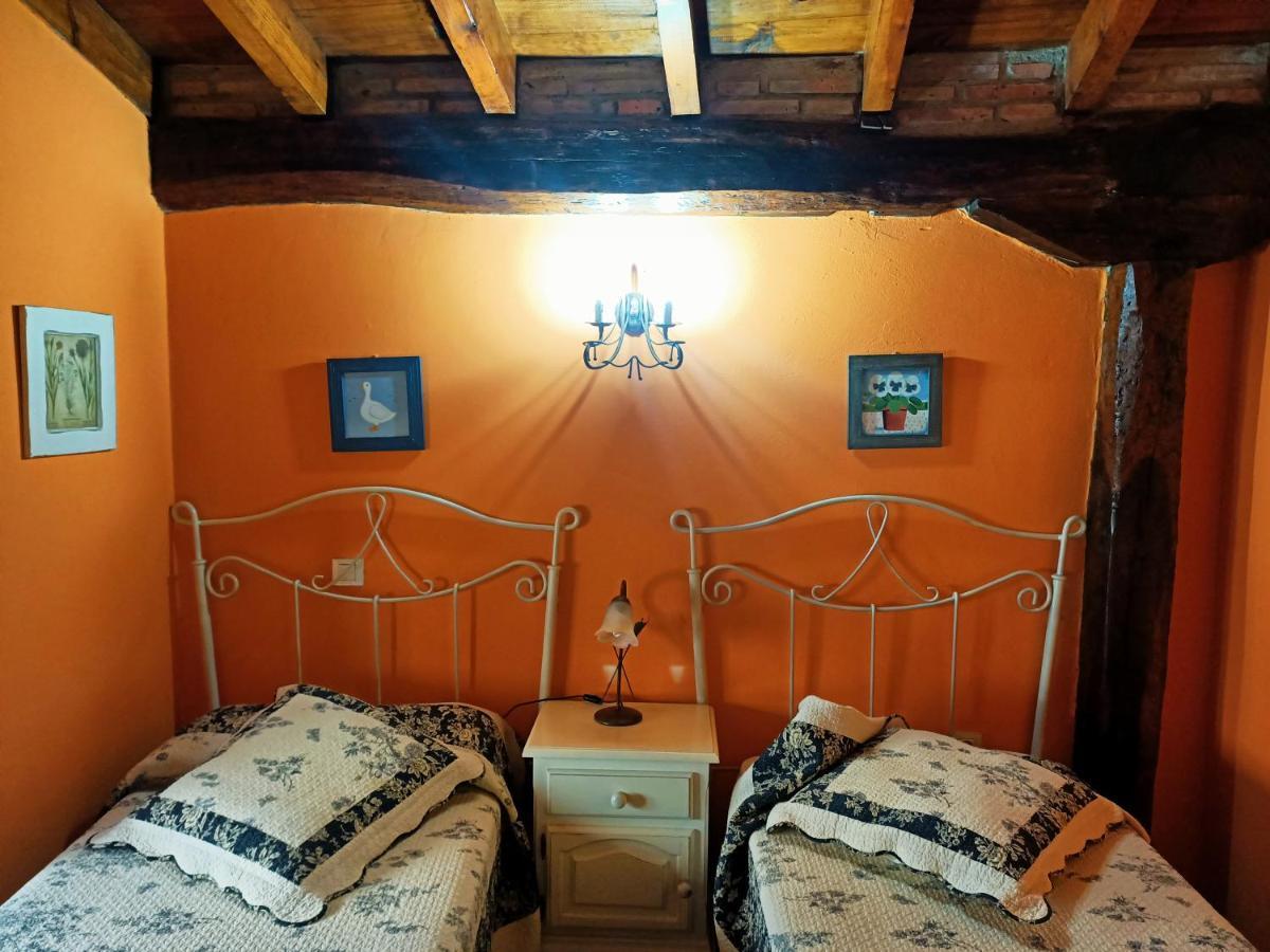 La Buganvilla Novales
