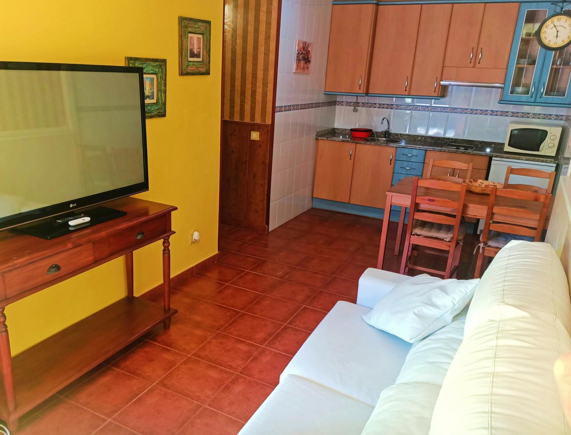 La Buganvilla Novales